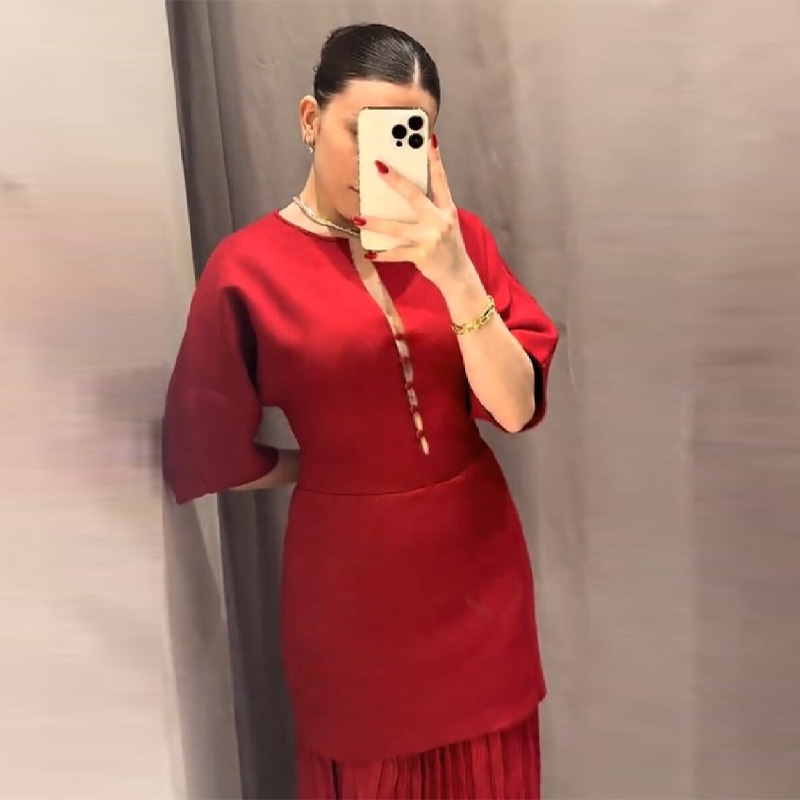 Women's Elegant Burgundy Pleat - Formal Wear Gowns For Women 评论和价格